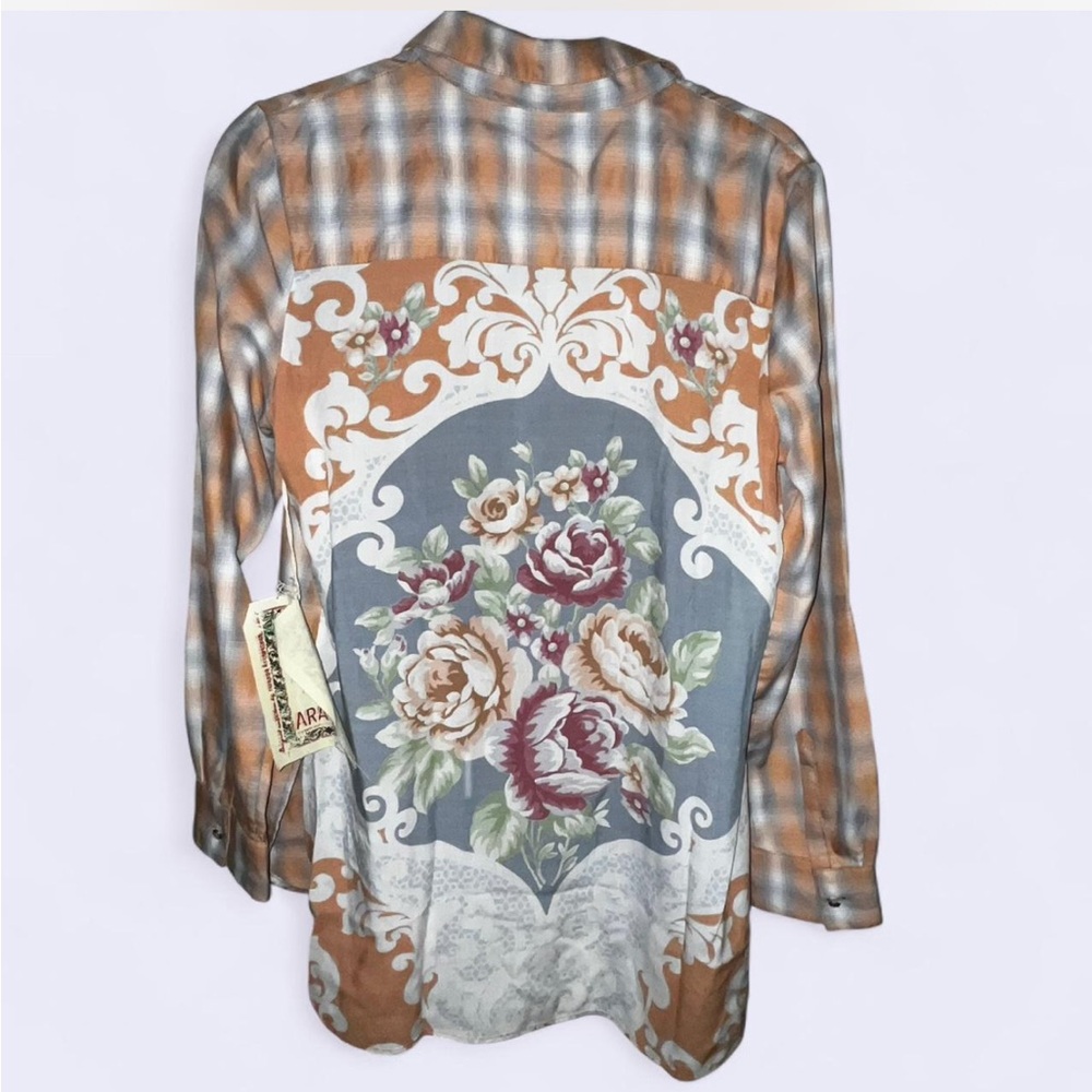 NWT ARATTA size Medium plaid button up with floral detail.